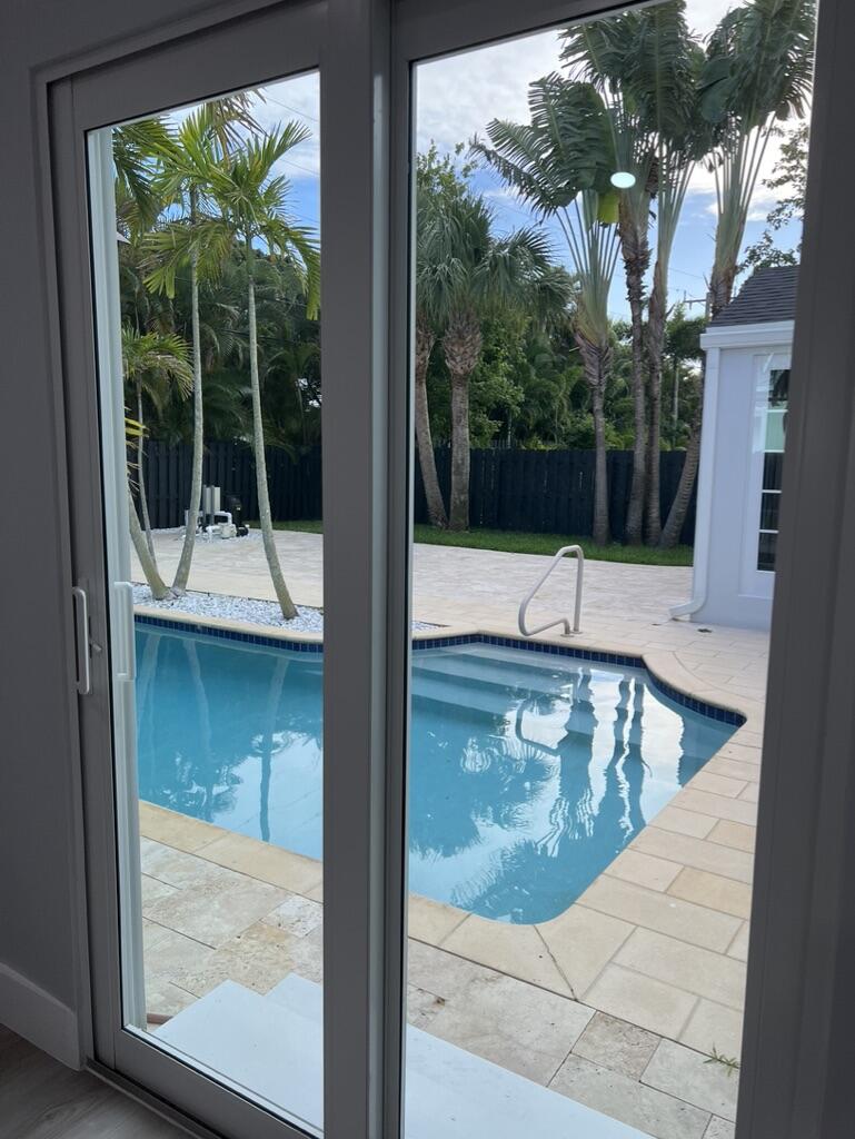 366 Colonial Road West Palm Beach, FL 33405 - Photo 13 of 31 DB6C4C05-C111-4530-A8C1-254603750C16_1_1