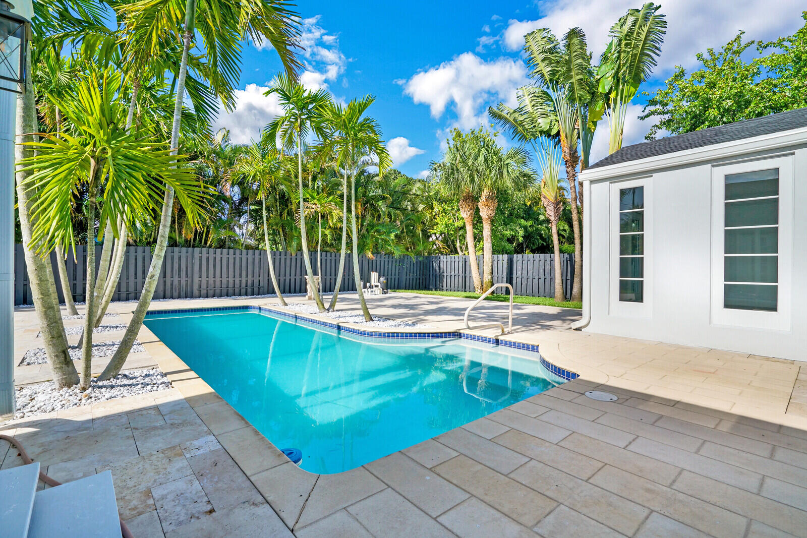 366 Colonial Road West Palm Beach, FL 33405 - Photo 24 of 31 25_Image_25_mls