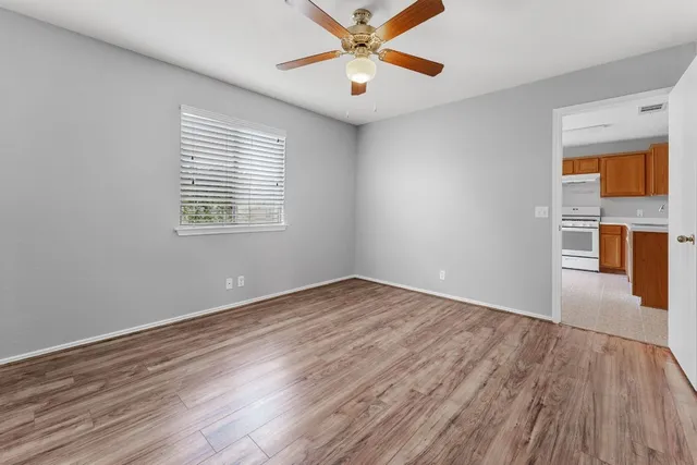 $1,595 | 184 Atlantis, Kyle, TX 78640