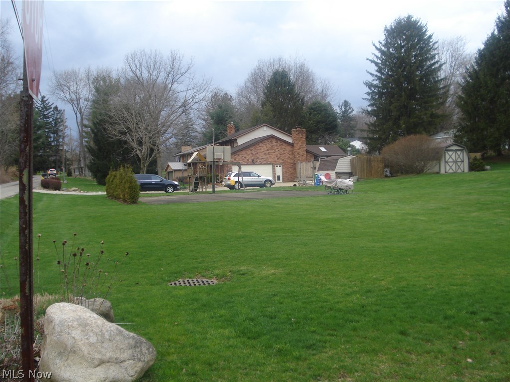 2431 Spade Road Uniontown, OH 44685 - Photo 2 of 2