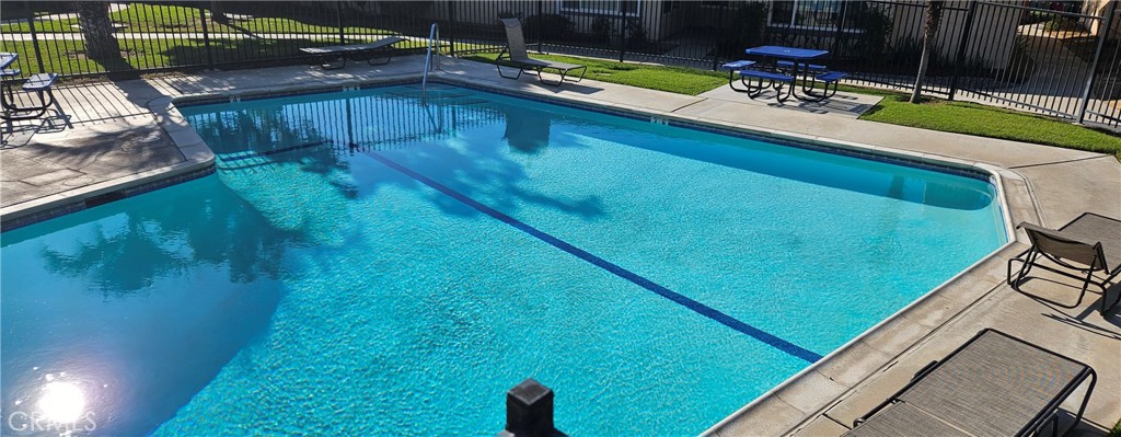 2891 Canyon Crest Drive, Unit 72 Riverside, CA 92507 - Photo 8 of 11