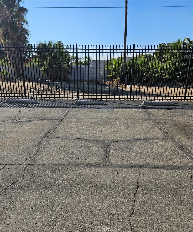 2891 Canyon Crest Drive, Unit 72 Riverside, CA 92507 - Photo 10 of 11