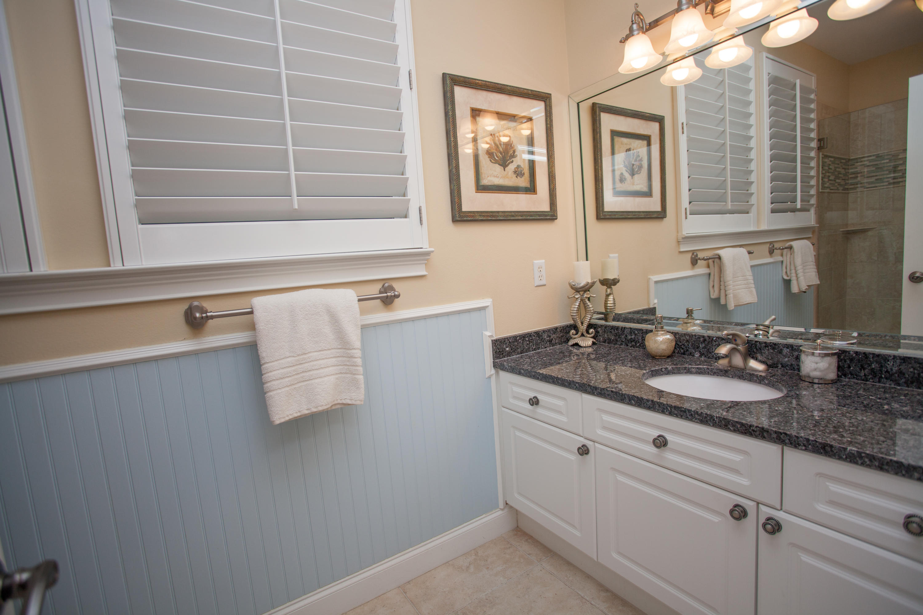 180 Masters Court Santa Rosa Beach, FL 32459 - Photo 20 of 30 Upstairs bathroom