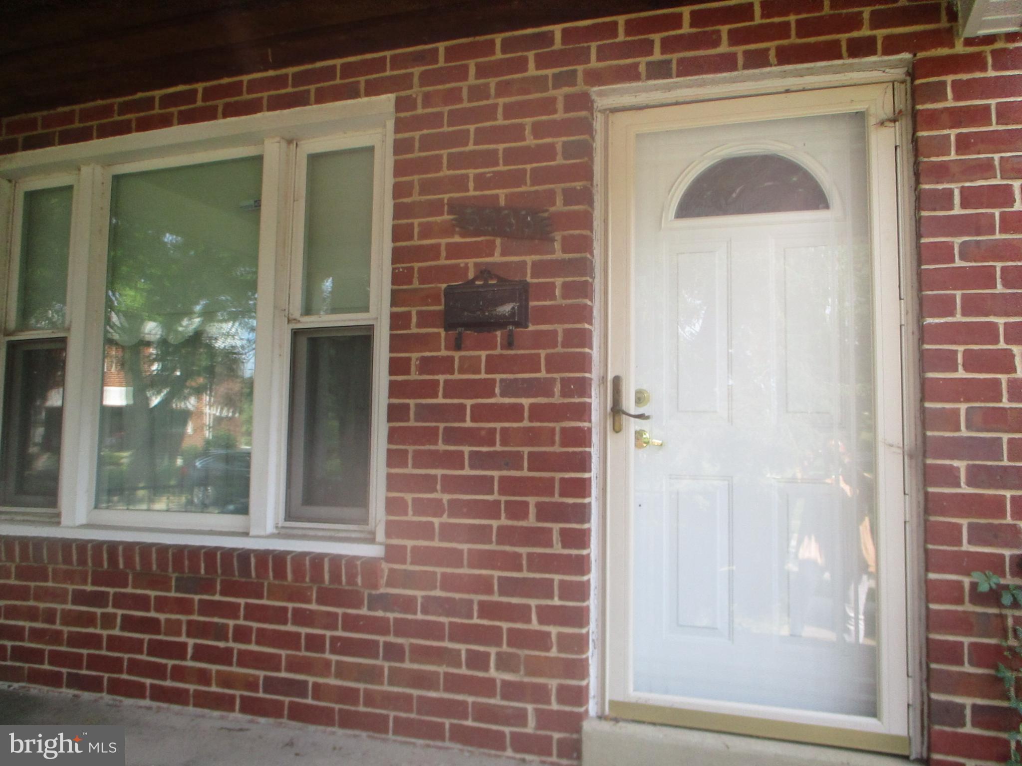 5233 Fredcrest Road Baltimore, MD 21229 - Photo 1 of 33 Welcome to your new home!