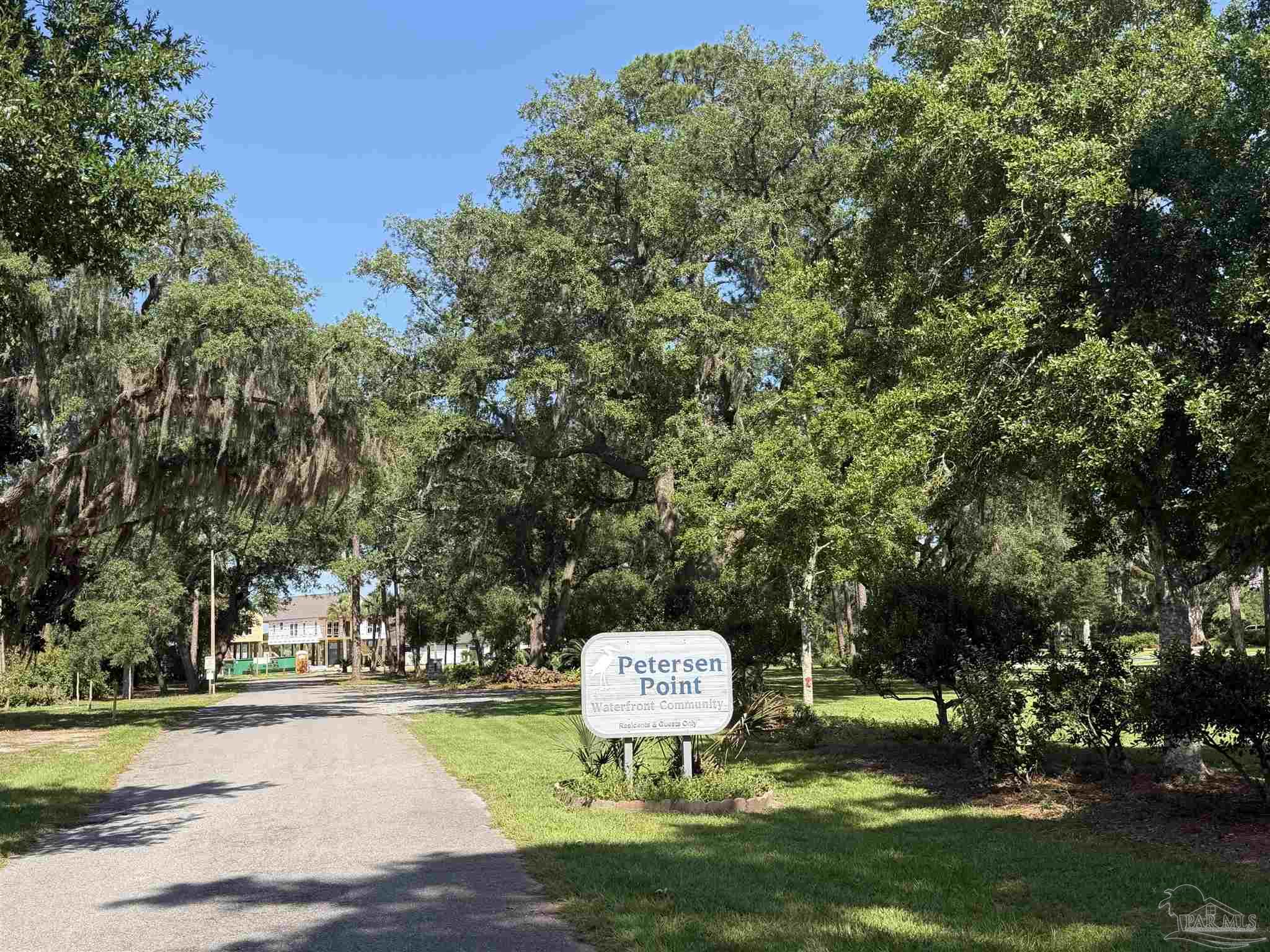 7776 Petersen Point Road Milton, FL 32583 - Photo 10 of 17 Gallery Image 10