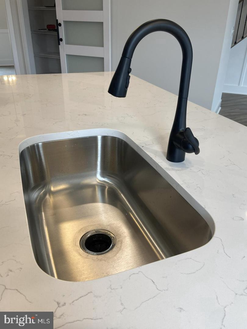 10128 Fairview Road Partlow, VA 22534 - Photo 22 of 47 Undermount stainless sink