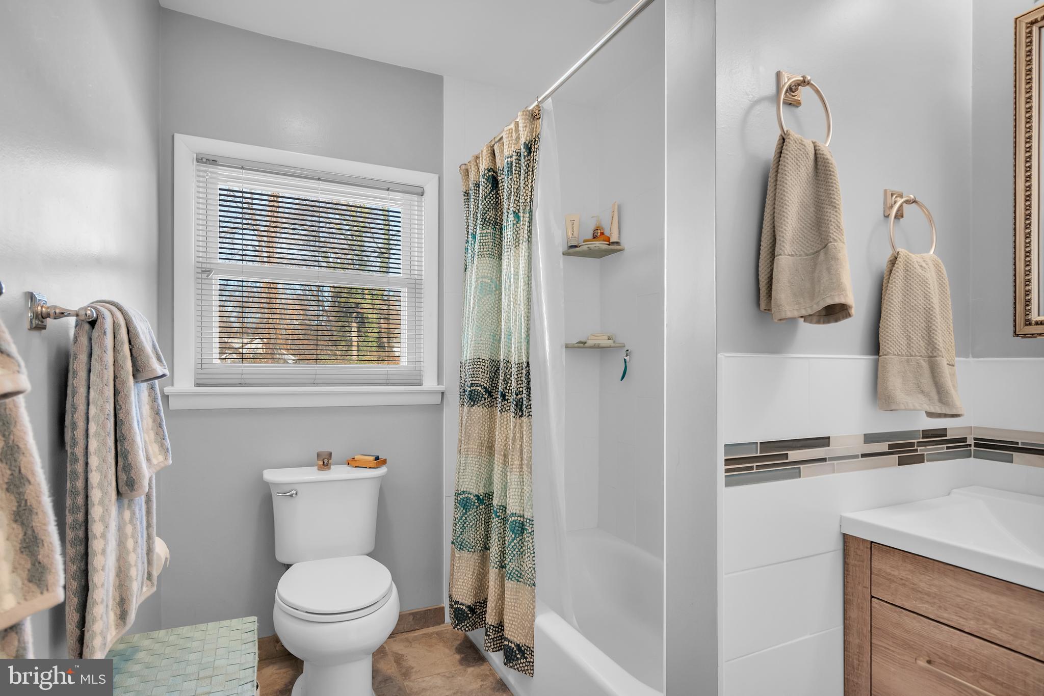 37 Red Leaf Road Moorestown, NJ 08057 - Photo 13 of 23