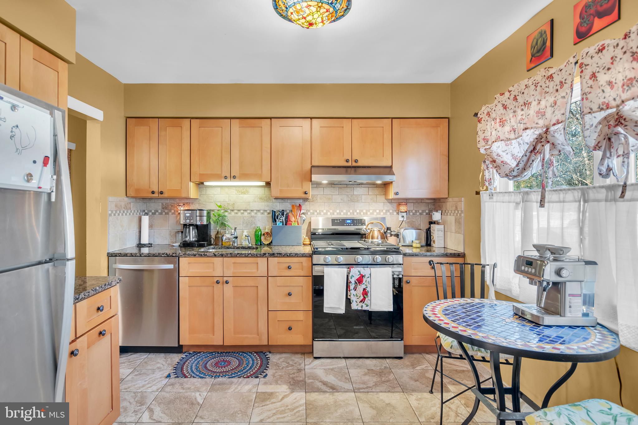 37 Red Leaf Road Moorestown, NJ 08057 - Photo 9 of 23