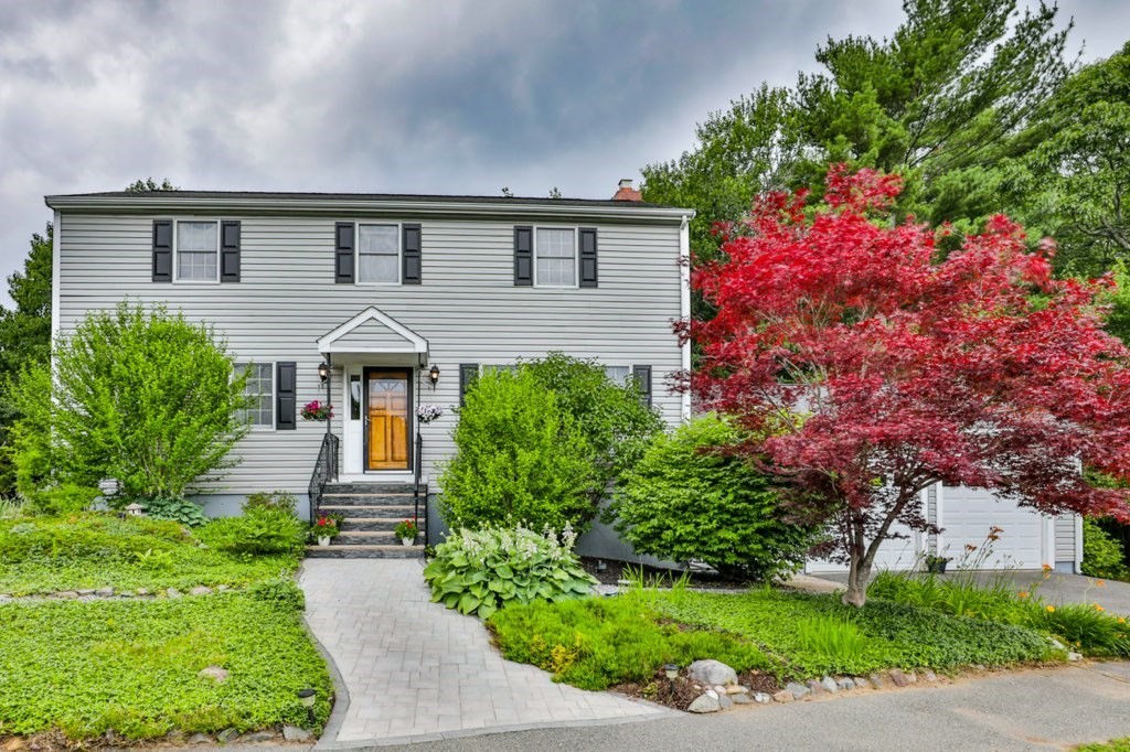 38 Holland Road Wakefield, MA 01880 - Photo 1 of 42 Gallery Image 1