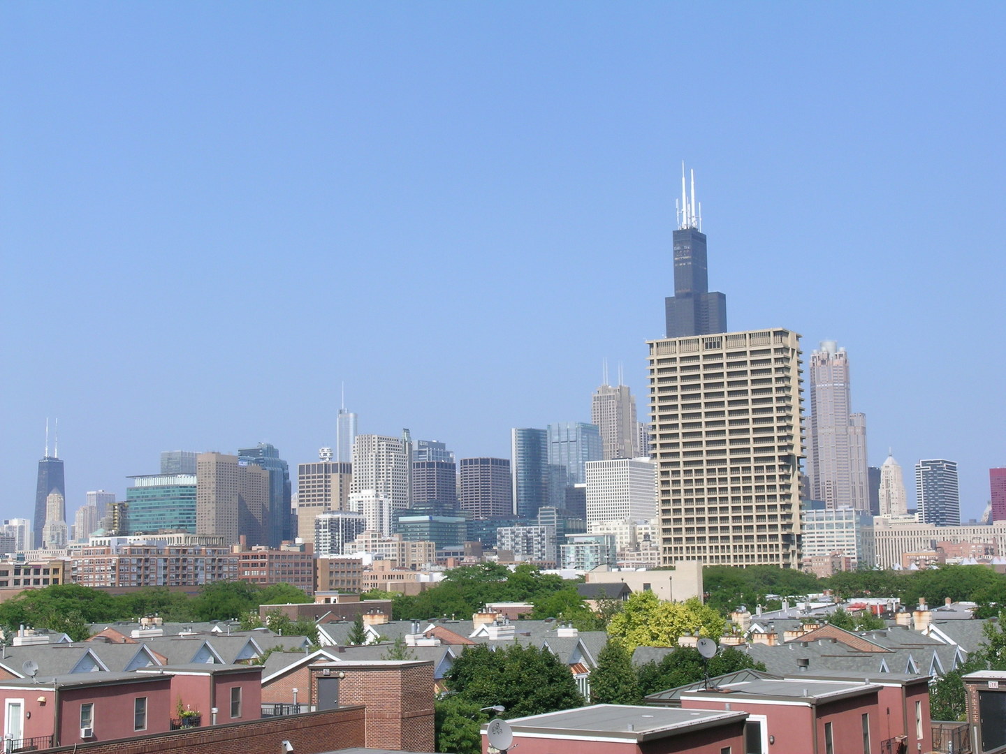 811 South Lytle Street, Unit 319 Chicago, IL 60607 - Photo 22 of 29 a view of a city with tall buildings in the background