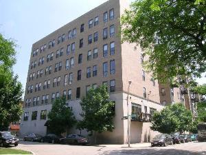 811 South Lytle Street, Unit 319 Chicago, IL 60607 - Photo 29 of 29 a view of a tall building