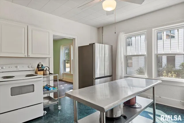 $169,900 | 1711 South 5th Street, Springfield, IL 62703