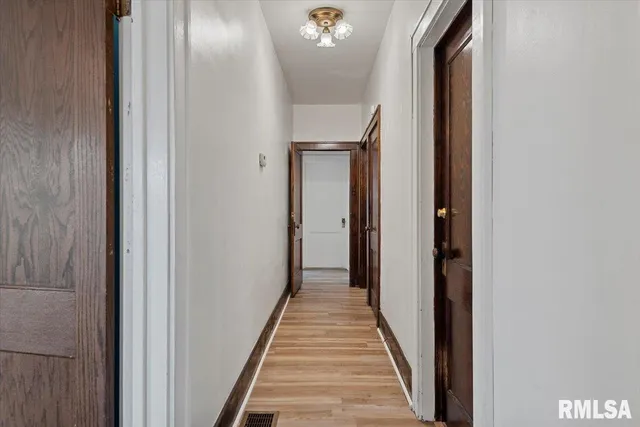 $169,900 | 1711 South 5th Street, Springfield, IL 62703