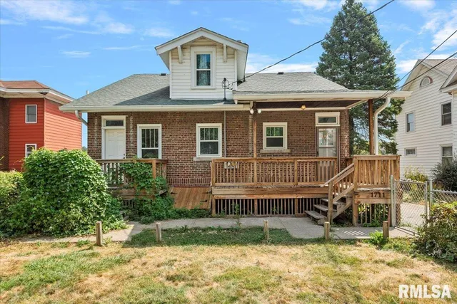 $169,900 | 1711 South 5th Street, Springfield, IL 62703