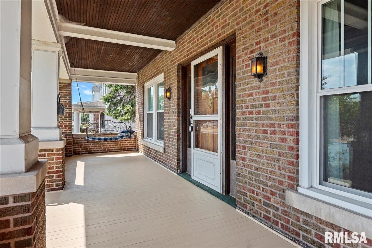 1711 South 5th Street Springfield, IL 62703 - Photo 4 of 40