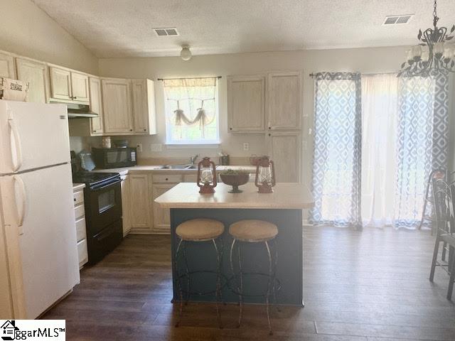 2014 Small Meadows Court Fountain Inn, SC 29644 - Photo 5 of 23 Gallery Image 5