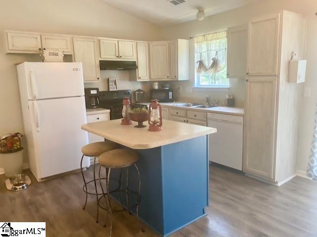 2014 Small Meadows Court Fountain Inn, SC 29644 - Photo 6 of 23 Gallery Image 6