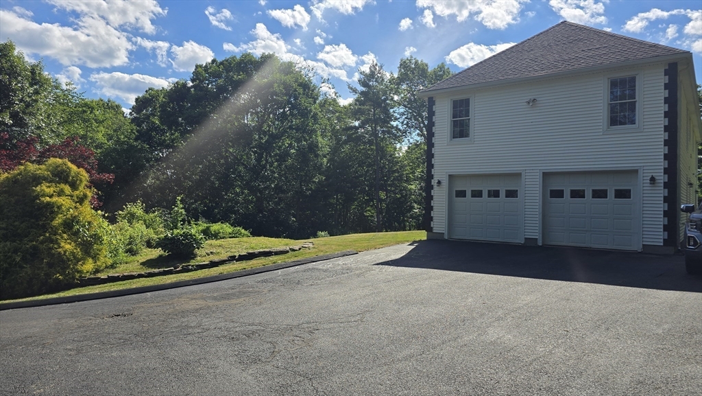 8 Martin Road Brookfield, MA 01506 - Photo 6 of 40