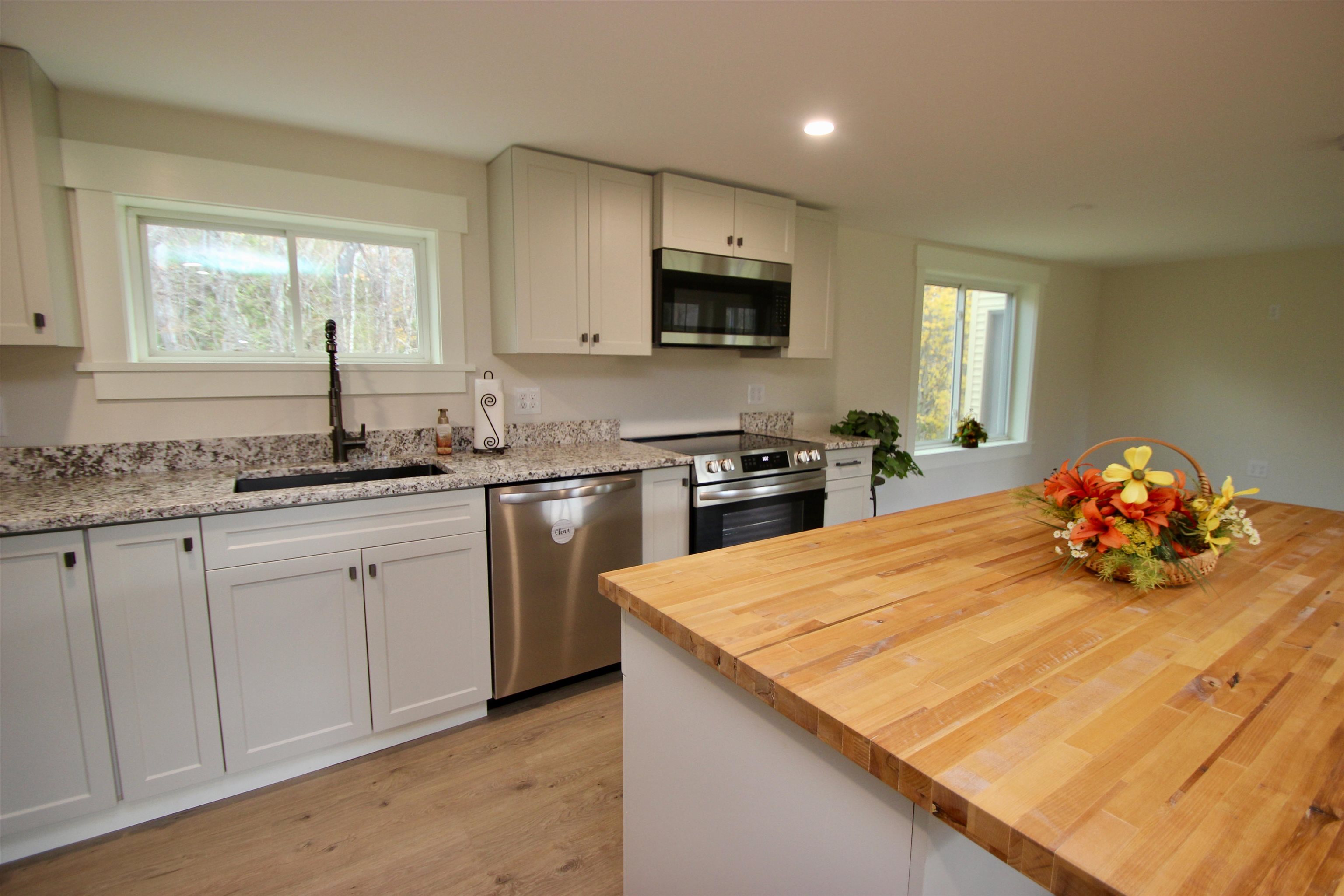 125 Barre Hill Road Plainfield, VT 05667 - Photo 5 of 29