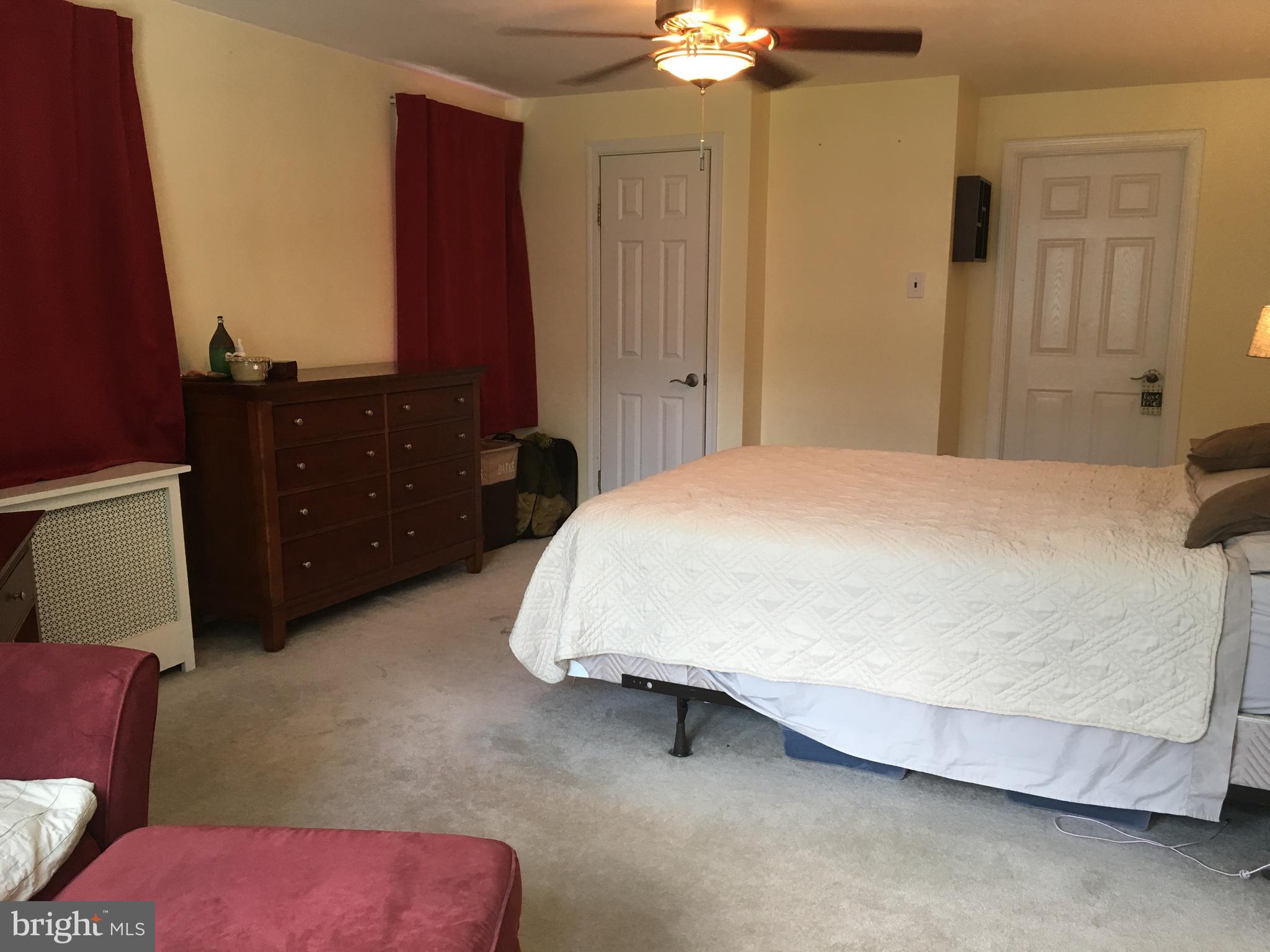 43 Wayne Avenue Springfield, PA 19064 - Photo 22 of 26 MASTER BR