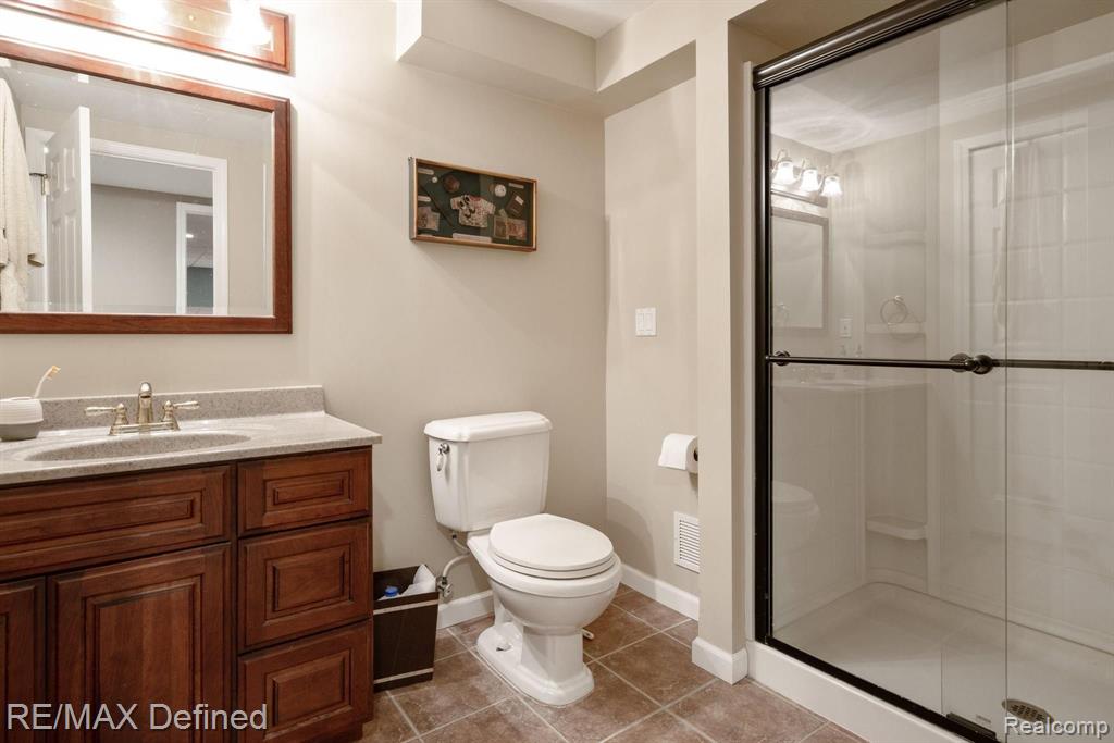 1644 Devonwood Drive Rochester Hills, MI 48306 - Photo 39 of 56