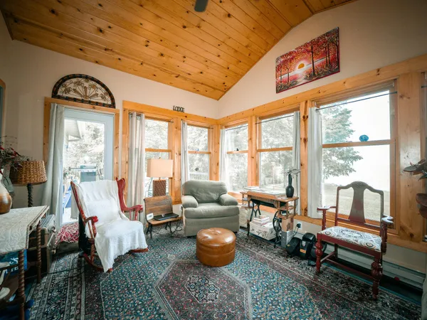 $880,000 | 8964 Eyota Way, Onamia, MN 56359