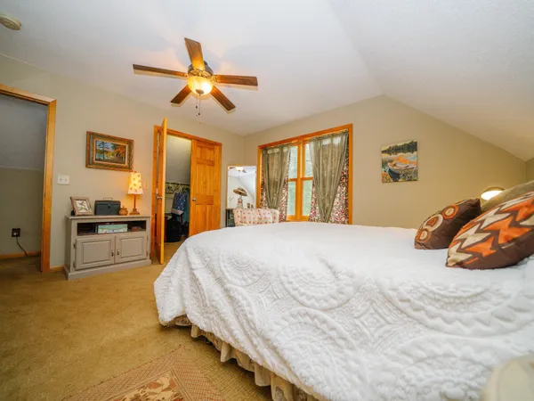 $880,000 | 8964 Eyota Way, Onamia, MN 56359