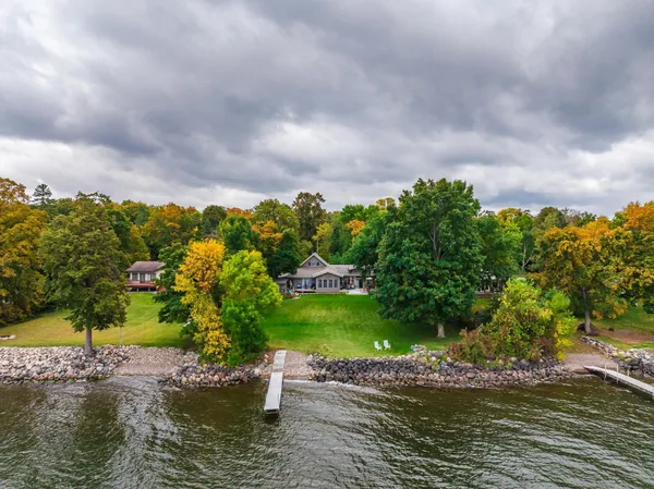 $880,000 | 8964 Eyota Way, Onamia, MN 56359