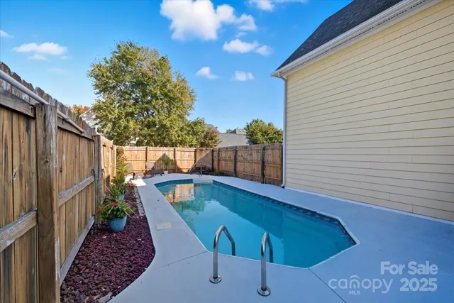 $650,000 | 17005 Carlton Way Road, Huntersville, NC 28078