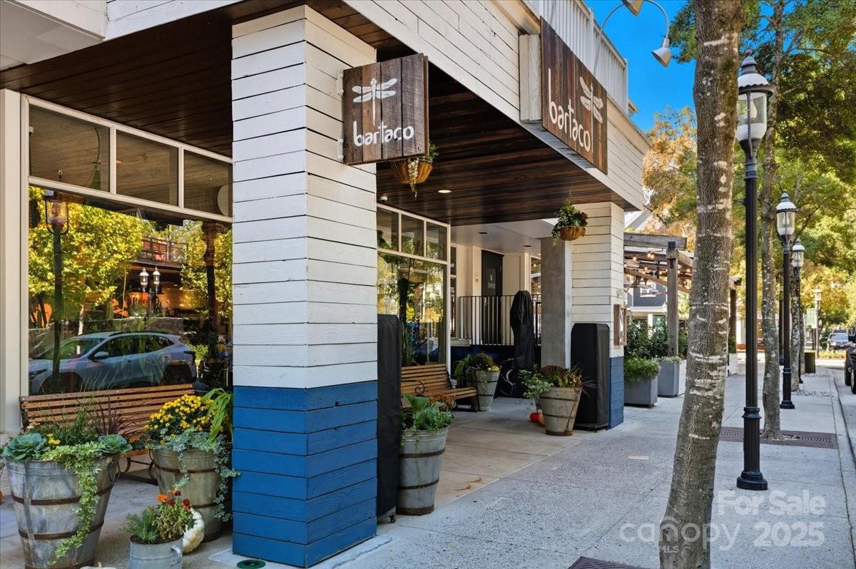 17005 Carlton Way Road Huntersville, NC 28078 - Photo 43 of 45 a view of path along with living room