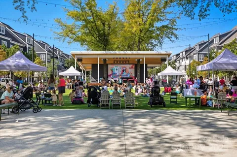 $650,000 | 17005 Carlton Way Road, Huntersville, NC 28078