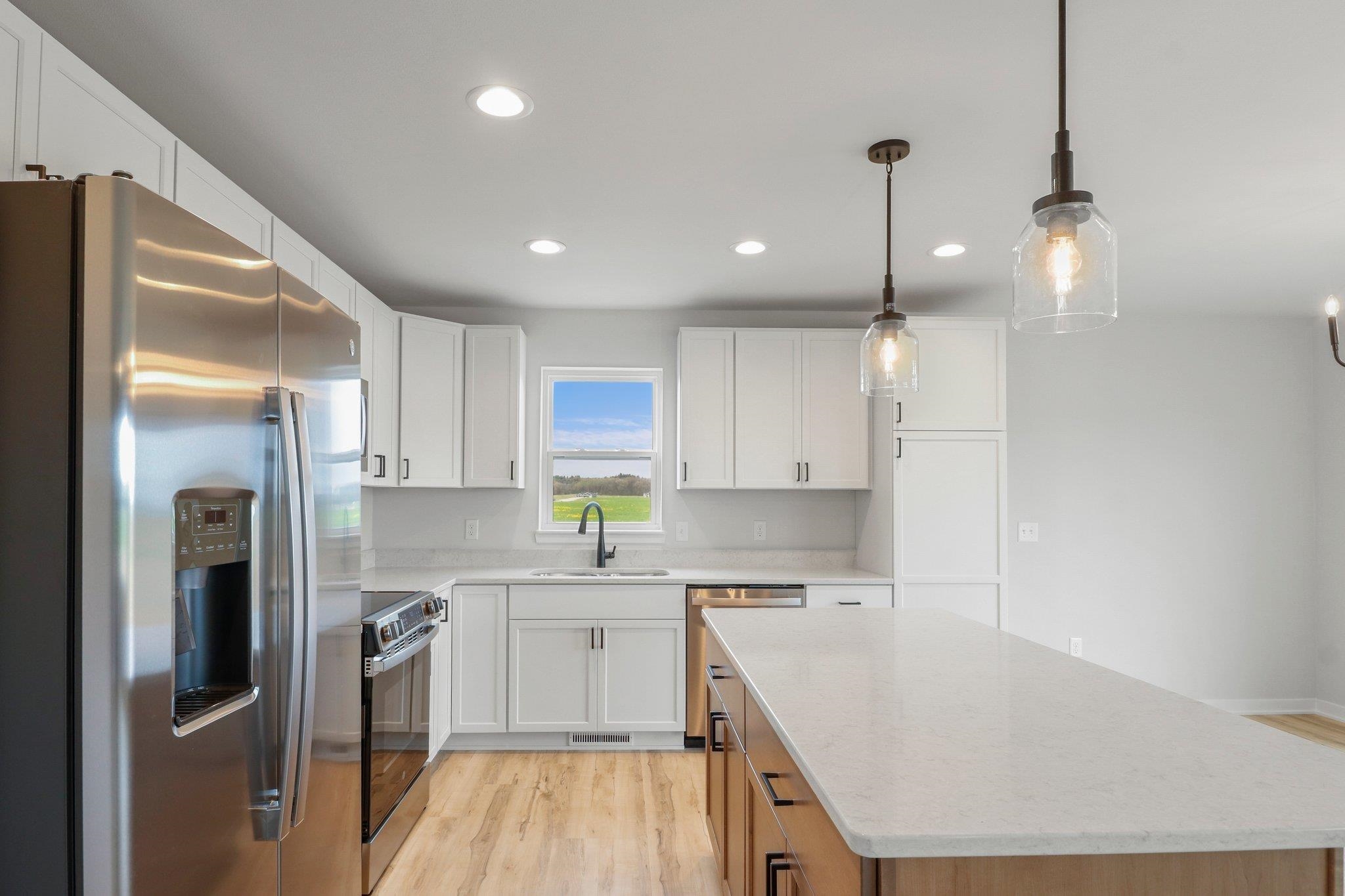 N6285 Blarney Stone Brodhead, WI 53520 - Photo 4 of 31