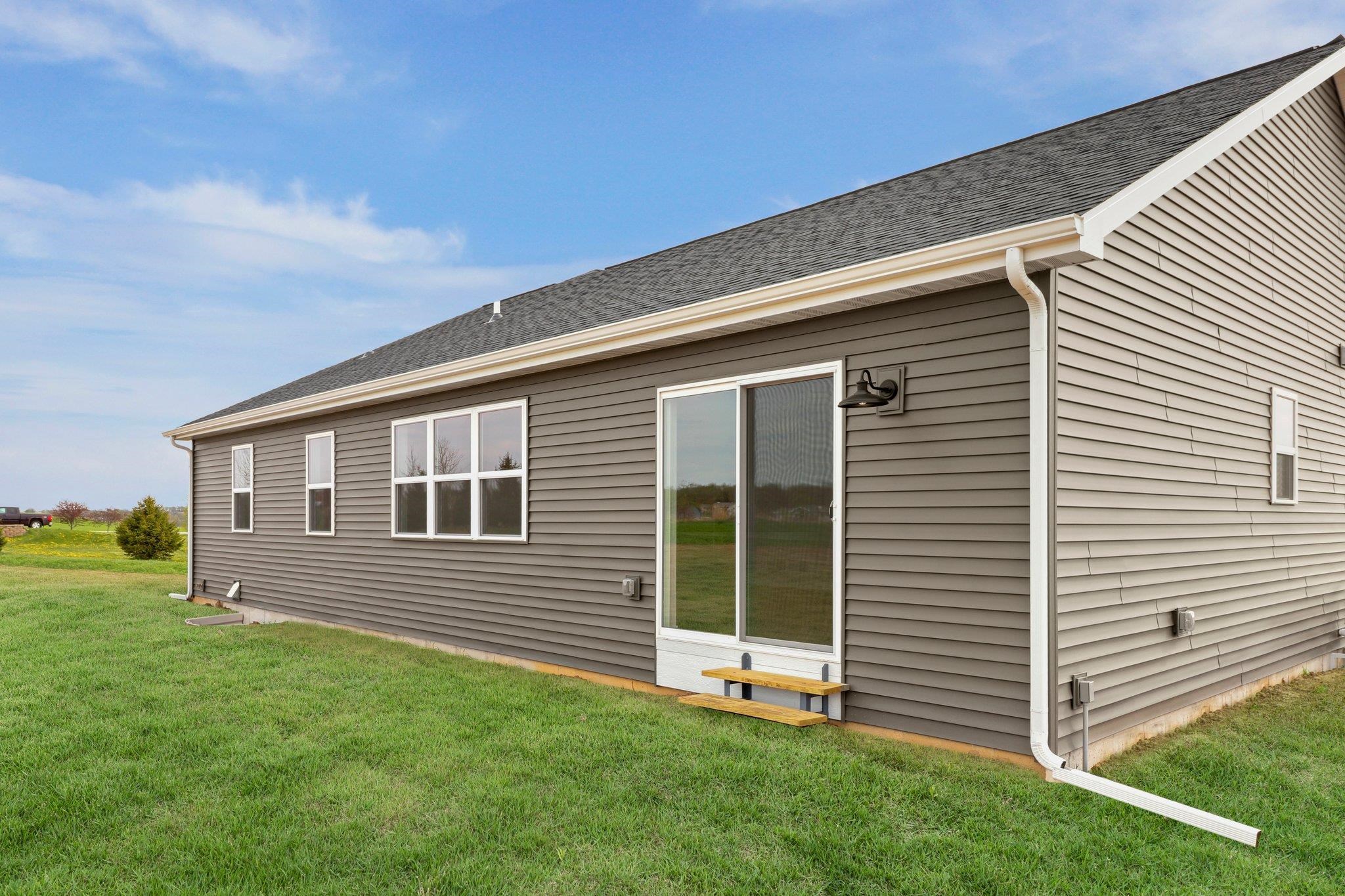 N6285 Blarney Stone Brodhead, WI 53520 - Photo 5 of 32