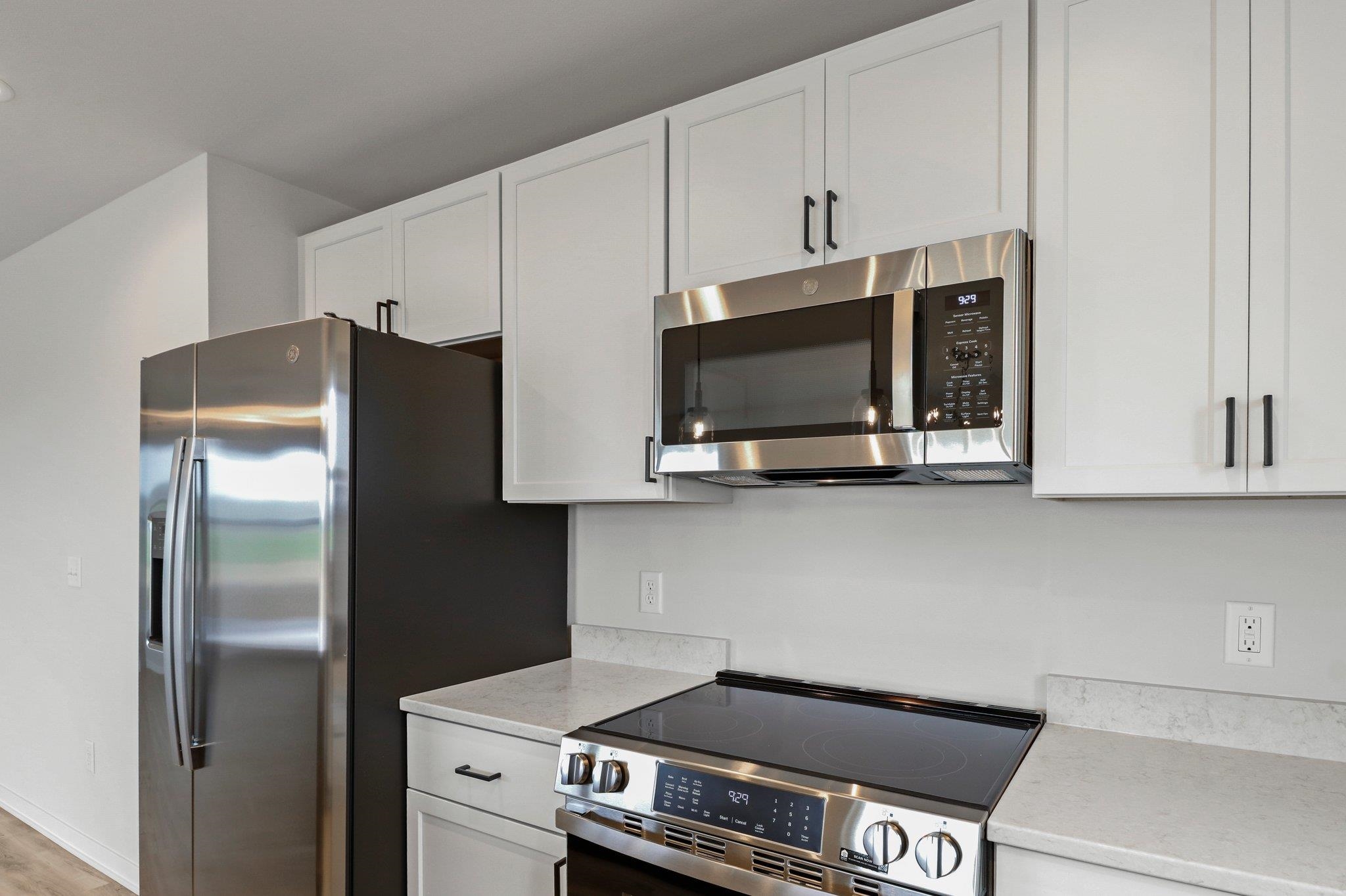 N6285 Blarney Stone Brodhead, WI 53520 - Photo 7 of 32