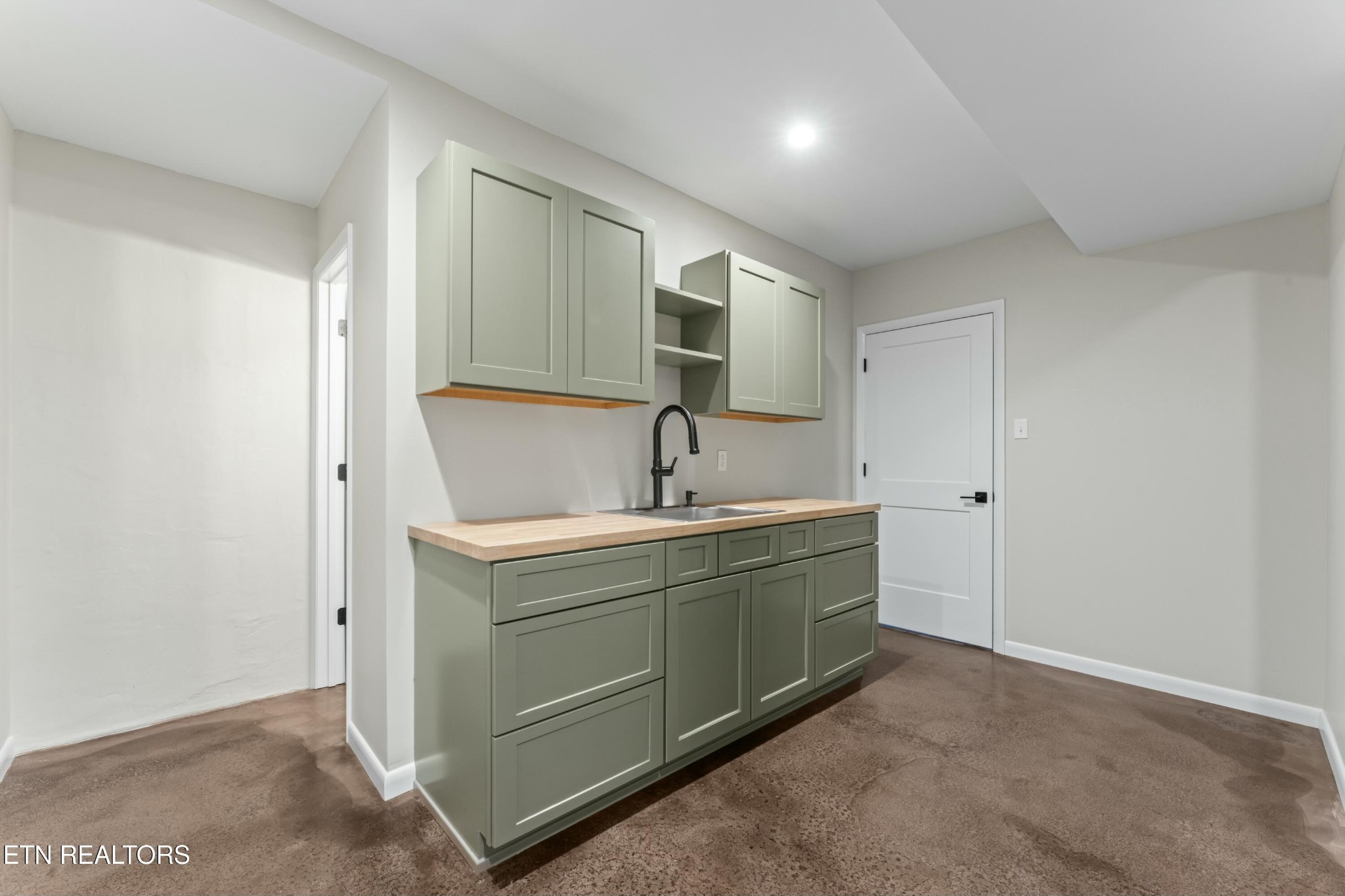 2229 Tooles Bend Road Knoxville, TN 37922 - Photo 27 of 41 a bathroom with a sink and a mirror