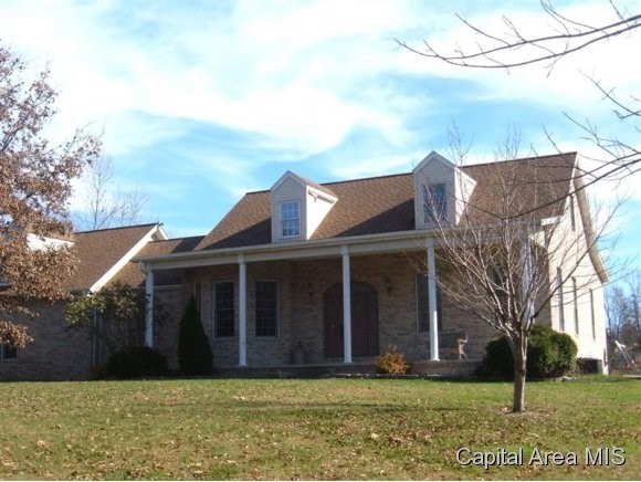 7790 Kunz Road Rochester, IL 62563 - Photo 1 of 12