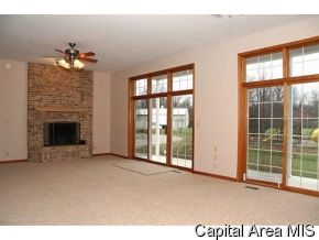 7790 Kunz Road Rochester, IL 62563 - Photo 2 of 12
