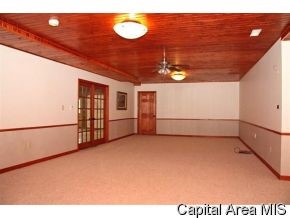 7790 Kunz Road Rochester, IL 62563 - Photo 4 of 12
