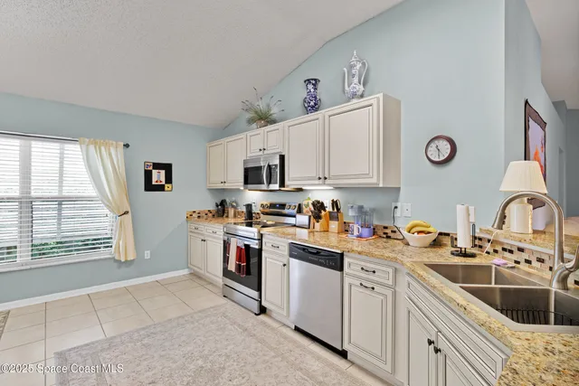 $389,000 | 402 Toledo Street, Sebastian, FL 32958