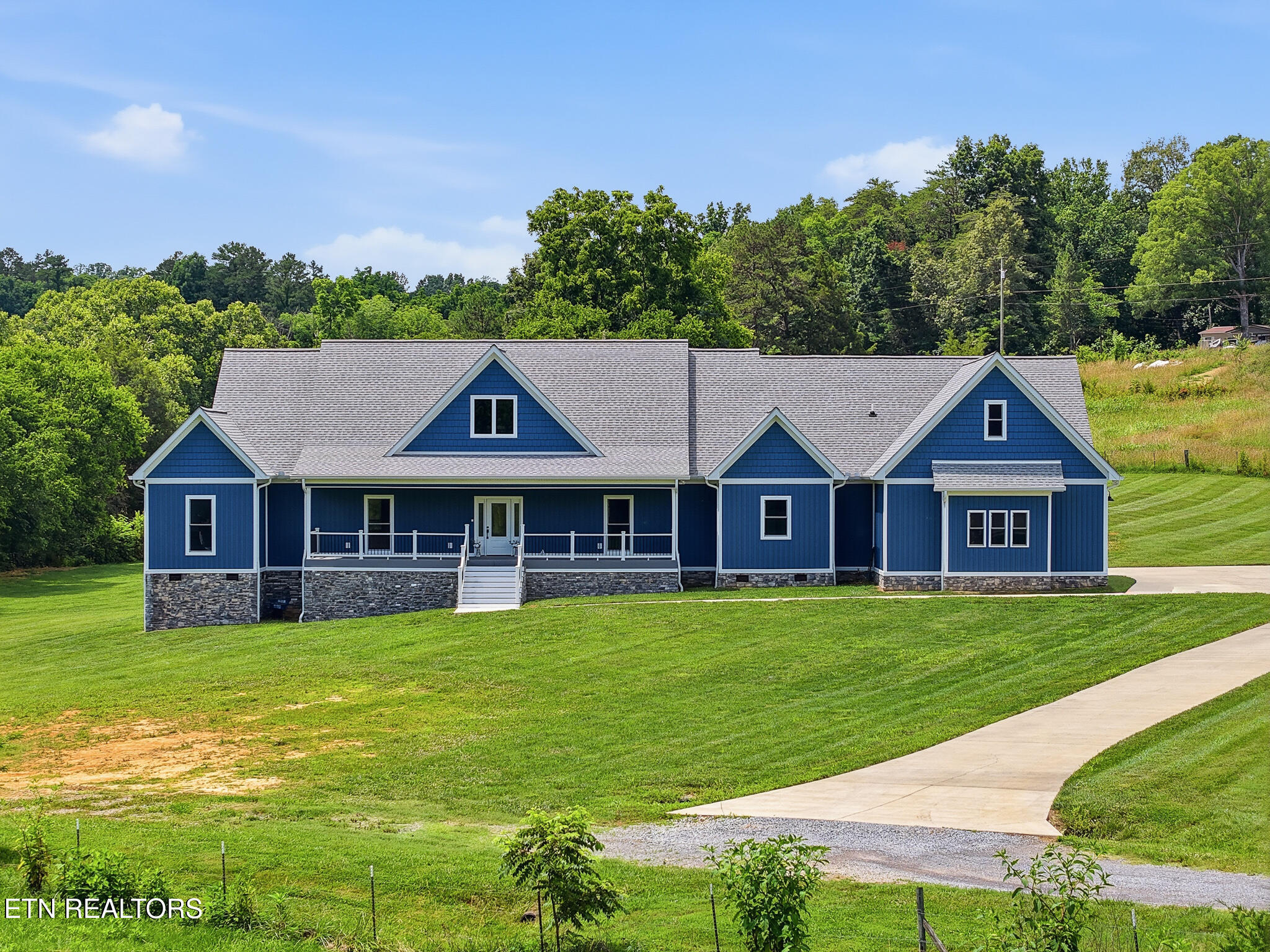 641 Zirkle Road Dandridge, TN 37725 - Photo 1 of 40 01-641_Zirkle_Rd_001