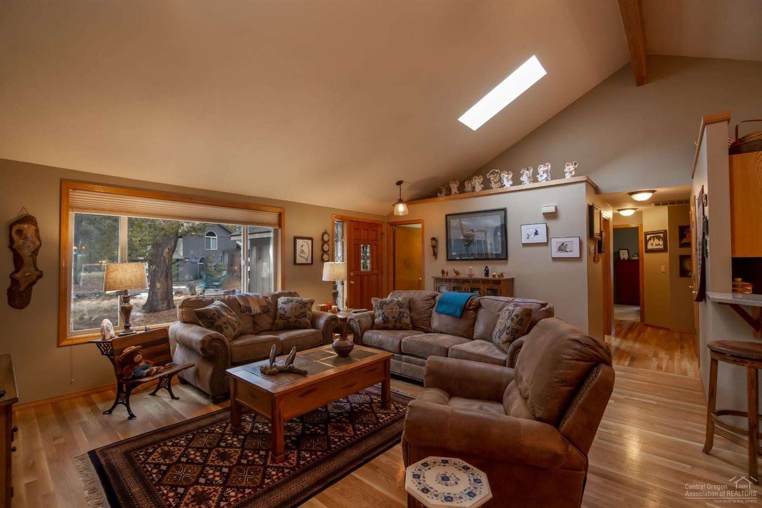 57706 Filbert Lane Sunriver, OR 97707 - Photo 3 of 23 Gallery Image 3