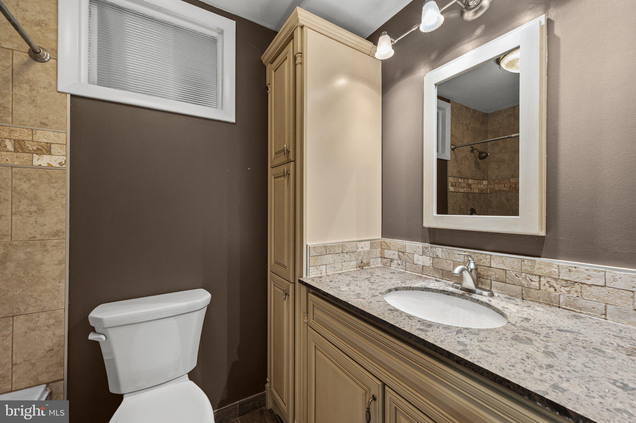 925 Cromwell Bridge Road Towson, MD 21286 - Photo 25 of 36 Full Hall Bath