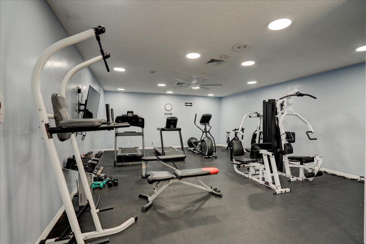 3540 South Ocean Boulevard, Unit 715 South Palm Beach, FL 33480 - Photo 37 of 39 a view of a room with gym equipment