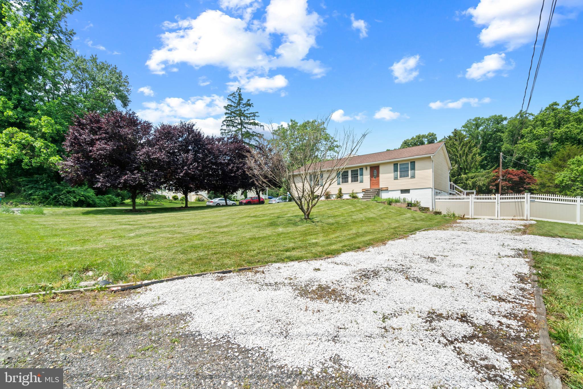 11134 Philadelphia Road White Marsh, MD 21162 - Photo 5 of 50 2nd Driveway holds 6 cars