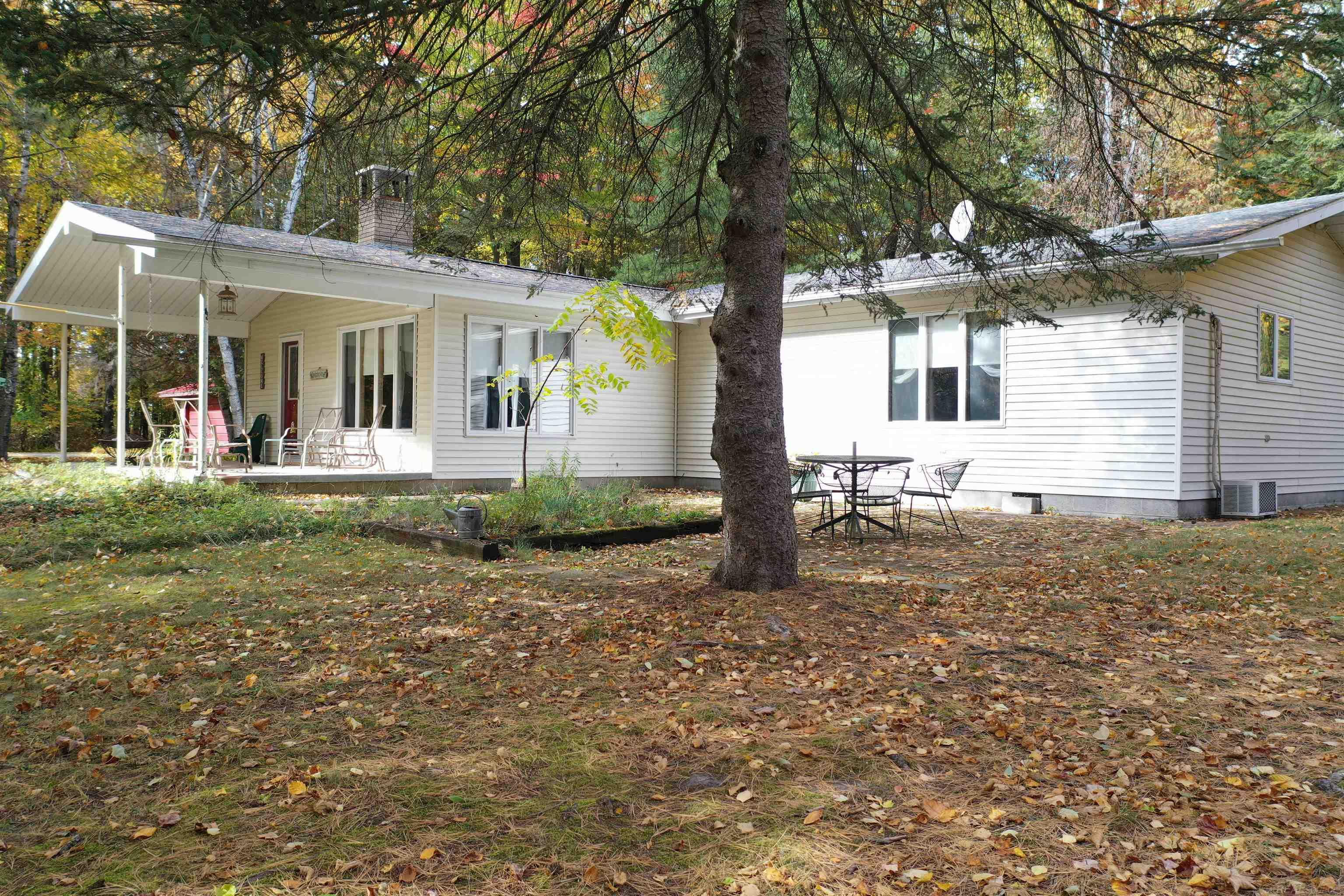 7124 Holverson Road Carsonville, MI 48419 - Photo 3 of 64 50093806-2.JPG