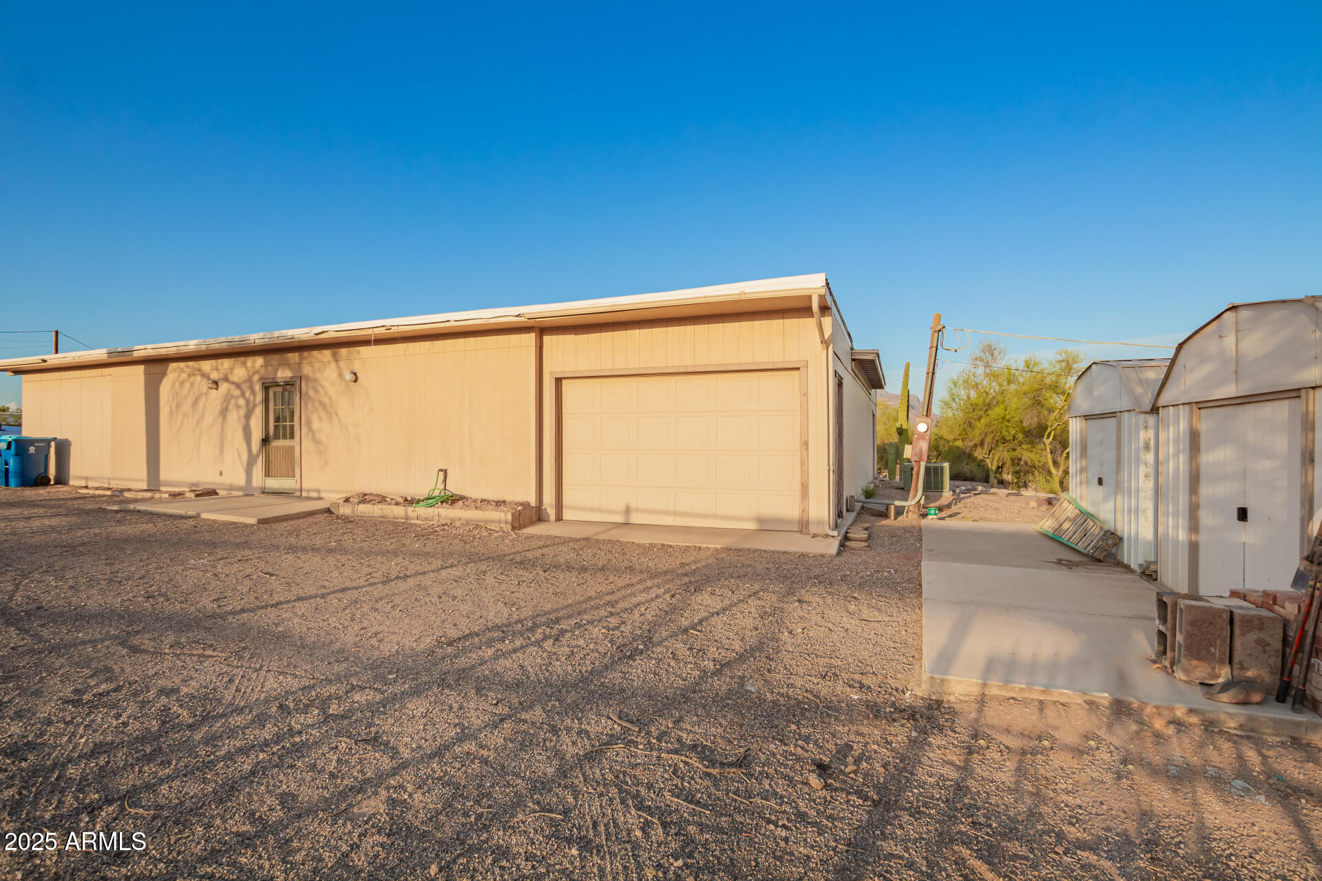 1888 South Goldfield Road Apache Junction, AZ 85119 - Photo 25 of 27 a view of a house with a outdoor space