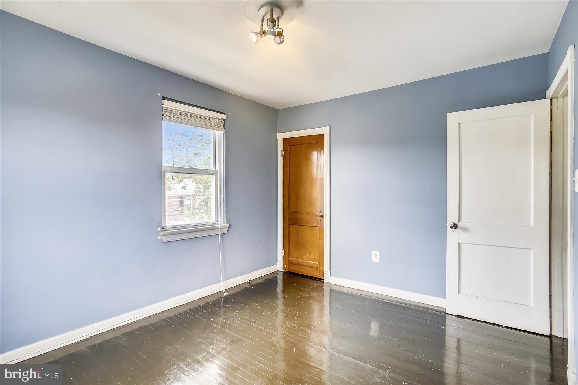 1708 Pin Oak Road Baltimore, MD 21234 - Photo 18 of 30 Master bedroom