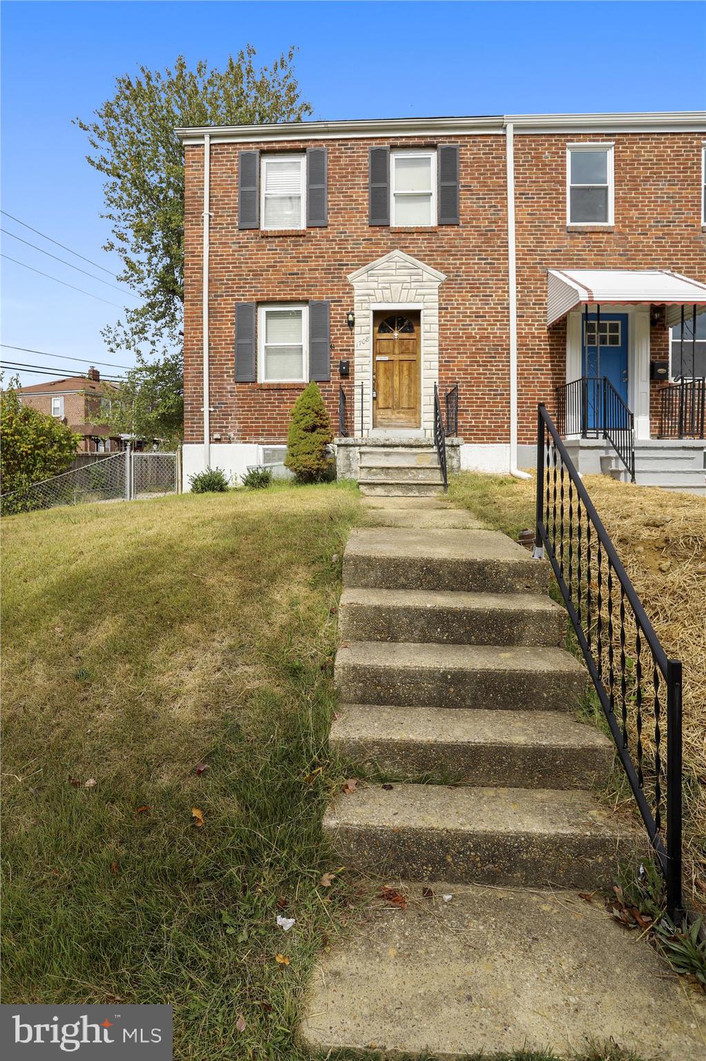 1708 Pin Oak Road Baltimore, MD 21234 - Photo 3 of 30 Looking up to the house