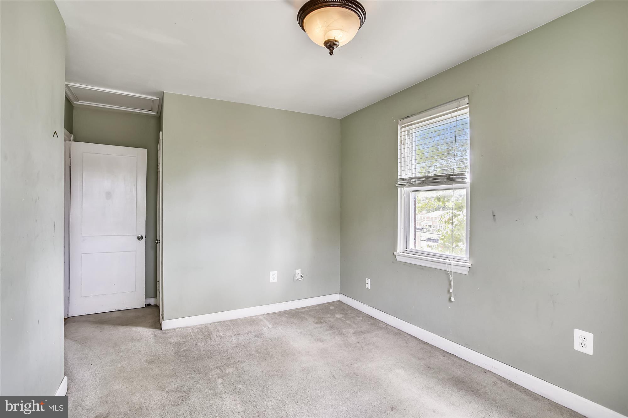 1708 Pin Oak Road Baltimore, MD 21234 - Photo 21 of 30 The second bedroom