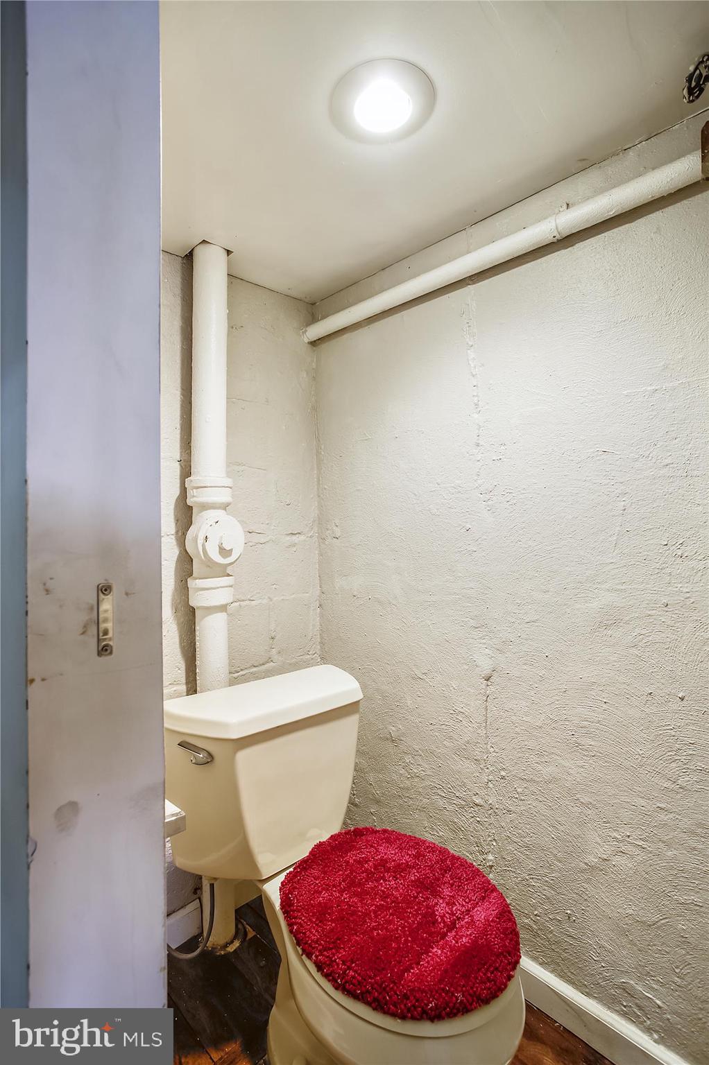 1708 Pin Oak Road Baltimore, MD 21234 - Photo 26 of 30 Quarter bath in basement